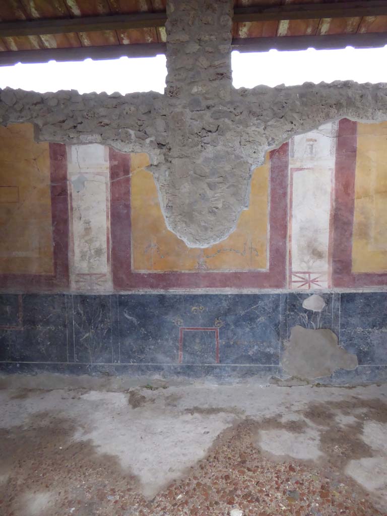 II.2.2 Pompeii. January 2017. Room “c”, looking towards east wall.
Foto Annette Haug, ERC Grant 681269 DÉCOR.