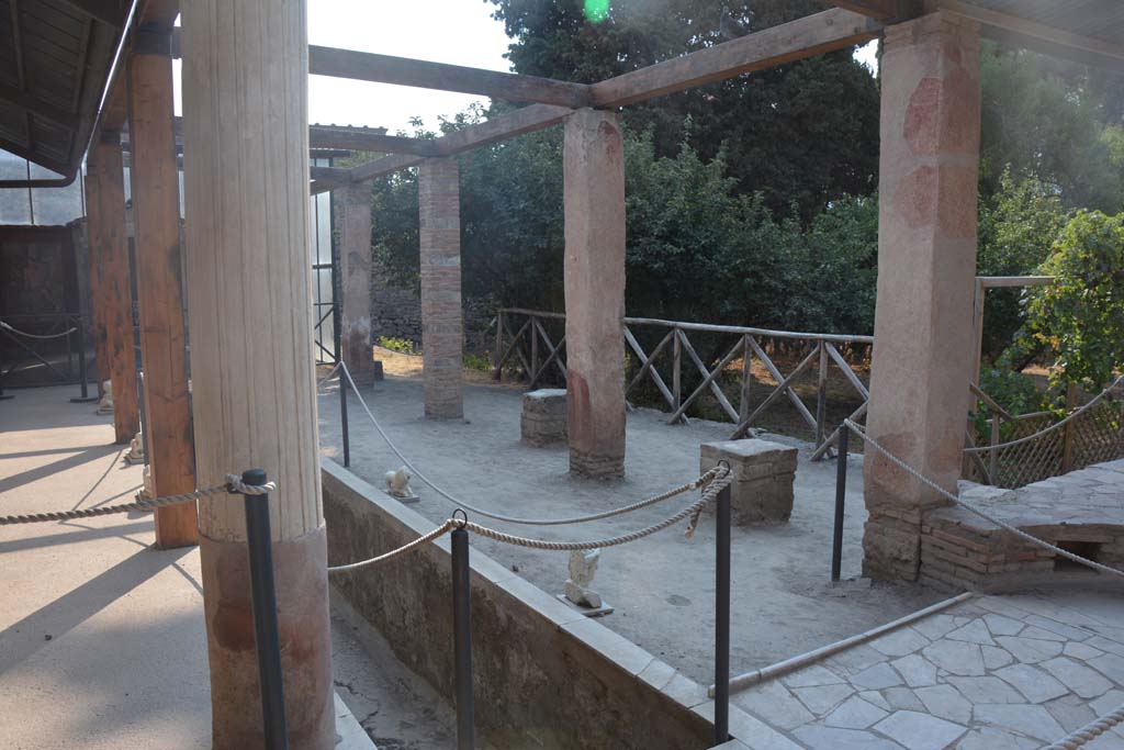 II.2.2 Pompeii. July 2017. Room “i”, looking south-east.
Foto Annette Haug, ERC Grant 681269 DÉCOR.