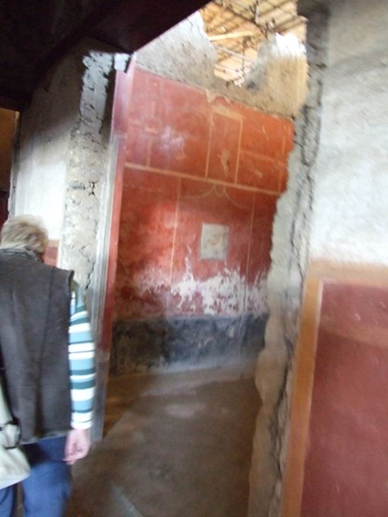 IX.12.9 Pompeii. March 2009. Room 3, doorway to cubiculum from east portico 5c.