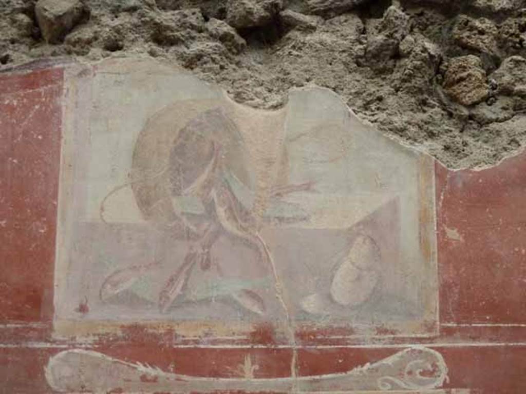 IX.12.9 Pompeii. May 2010. Room 3, east wall, centre of upper zone. Painting of seafood and basket.

