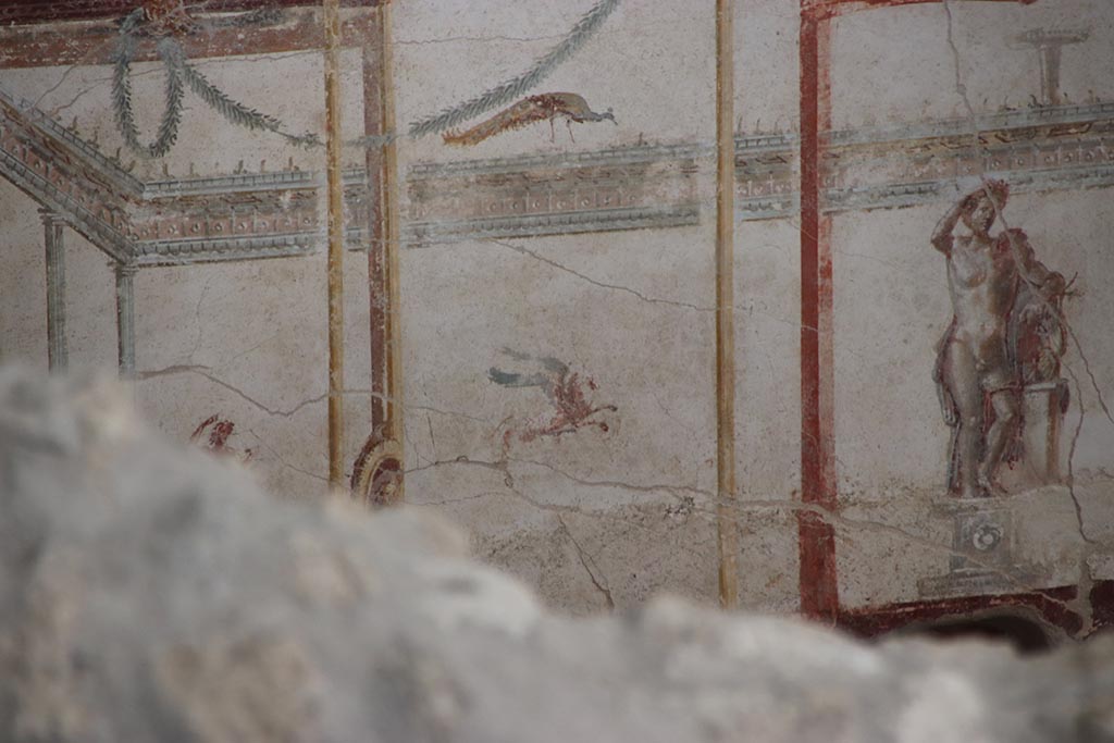 IX.12.A/IX.12.9 Pompeii. October 2024. Room 18, upper east wall at north end. Photo courtesy of Klaus Heese.