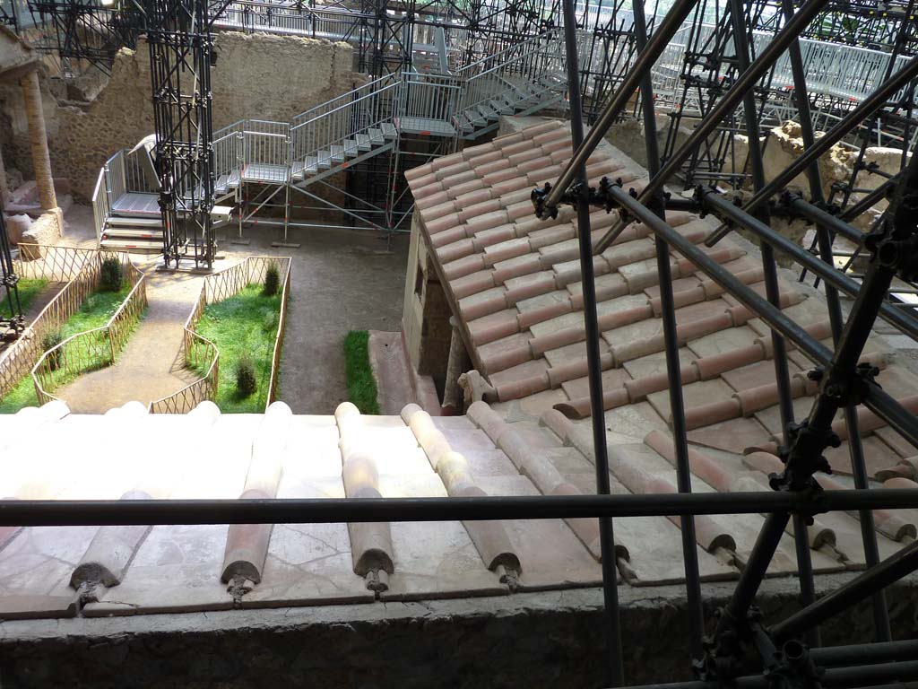 IX.12.9 Pompeii. May 2010. Looking south across roof of garden area 5.

